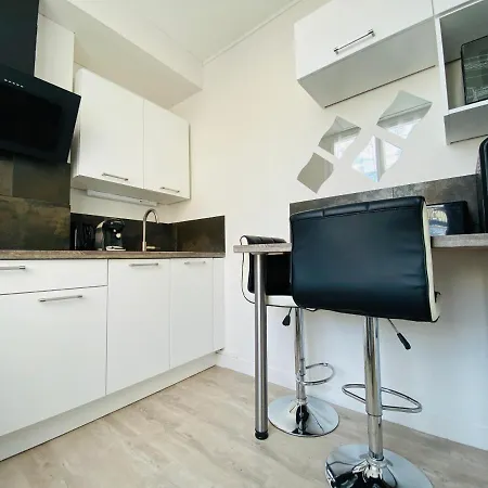 Splendide Cosy A Gare קאין